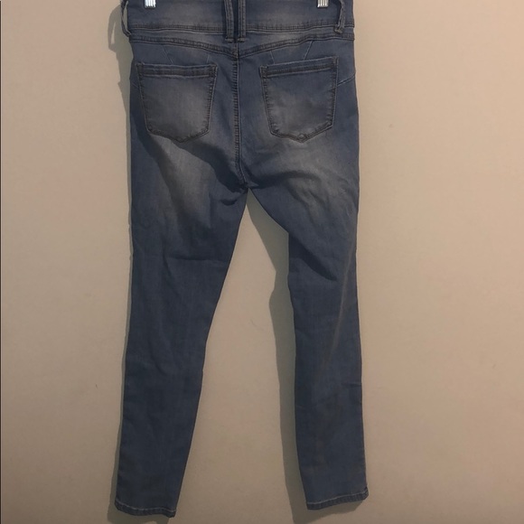 Evermore Distressed Denim - Picture 11 of 13